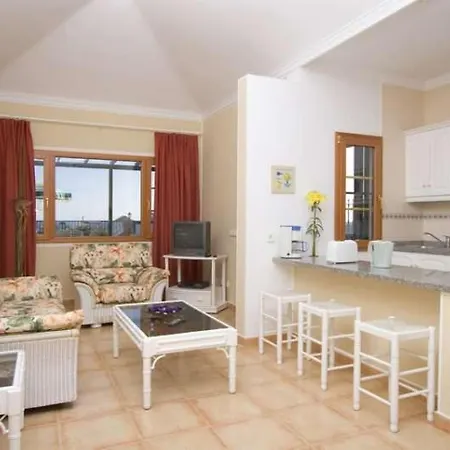 Apartment Puerto Del Carmen Sleeps 6 Pool Wifi Puerto del Carmen (Lanzarote)